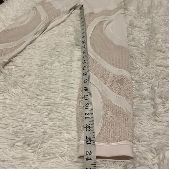 Lululemon Wunder Under High-Rise Tight 25" Lace in White Size 4 - Picture 6 of 8